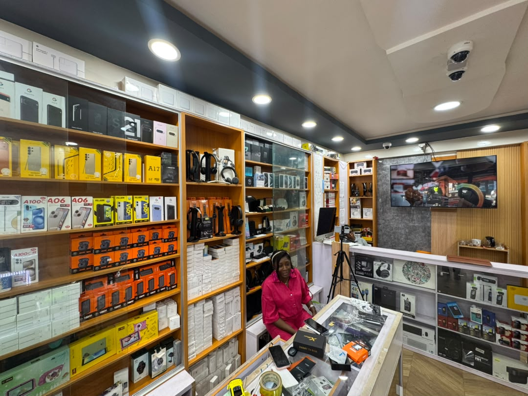 Comptoir et présentoirs KA SHOP